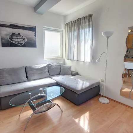 Apartman Pula Pula